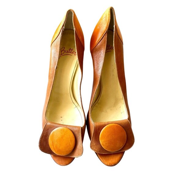 Butter by Nancy Geist Italian Leather Peep Toe Heels Orange Button Detail Size 8 - Picture 3 of 9